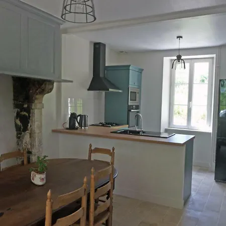 L'ancien Presbytere De *