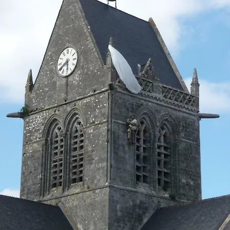 L'ancien Presbytere De * Sebeville