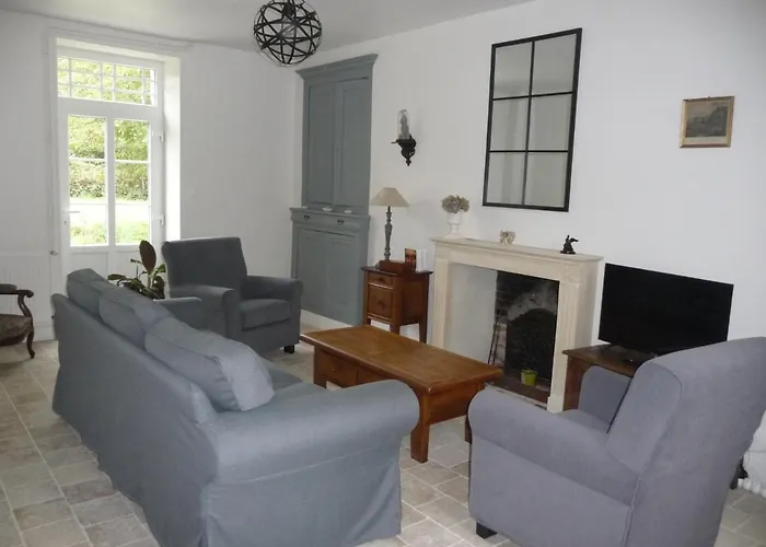 L'ancien Presbytère De * Sebeville